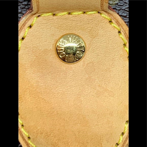 Louis Vuitton Palermo PM Monogram Handbag - Picture 4 of 16